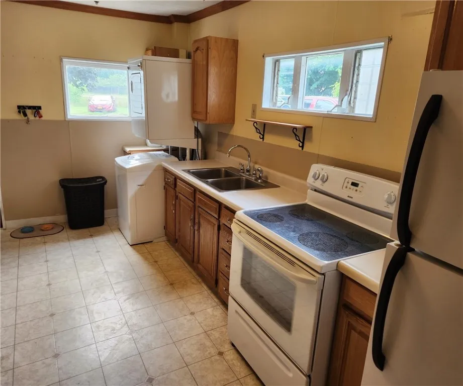 422 Monroe Avenue, Hornell, New York 14843, Hornell, New York 14843, 2 Bedrooms Bedrooms, 5 Rooms Rooms,1 BathroomBathrooms,Residential,Closed,422 Monroe Avenue, Hornell, New York 14843,0,R1629013