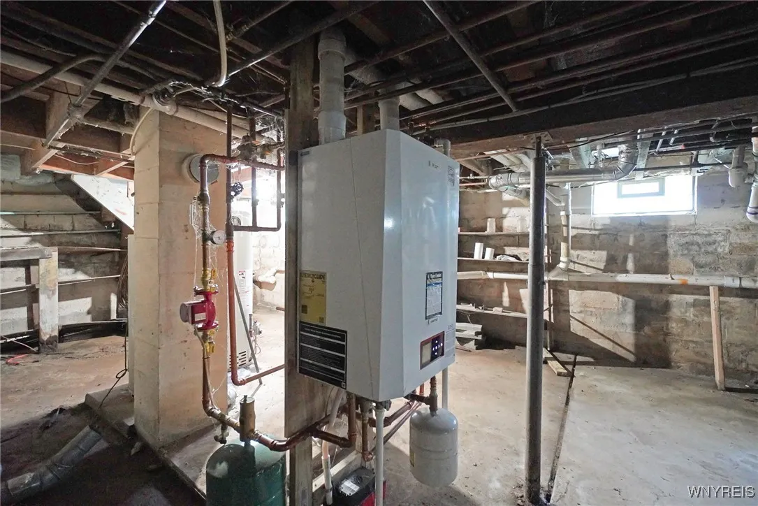 46 Orchard Avenue, Evans, New York 14006, Evans, New York 14006, 8 Bedrooms Bedrooms, ,3 BathroomsBathrooms,Residential,Closed,46 Orchard Avenue, Evans, New York 14006,0,B1628288