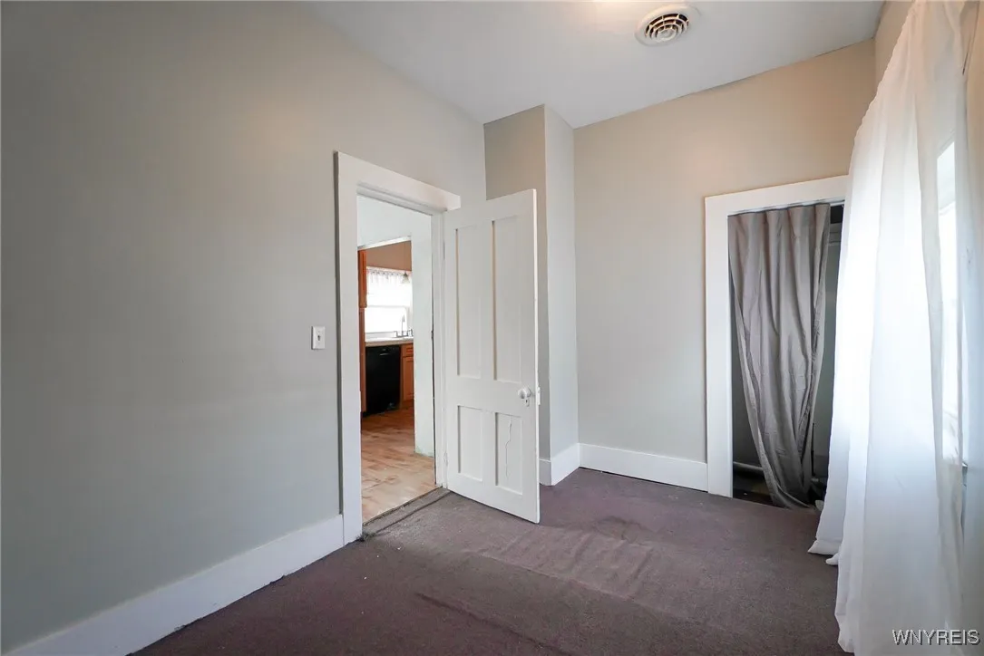 46 Orchard Avenue, Evans, New York 14006, Evans, New York 14006, 8 Bedrooms Bedrooms, ,3 BathroomsBathrooms,Residential,Closed,46 Orchard Avenue, Evans, New York 14006,0,B1628288