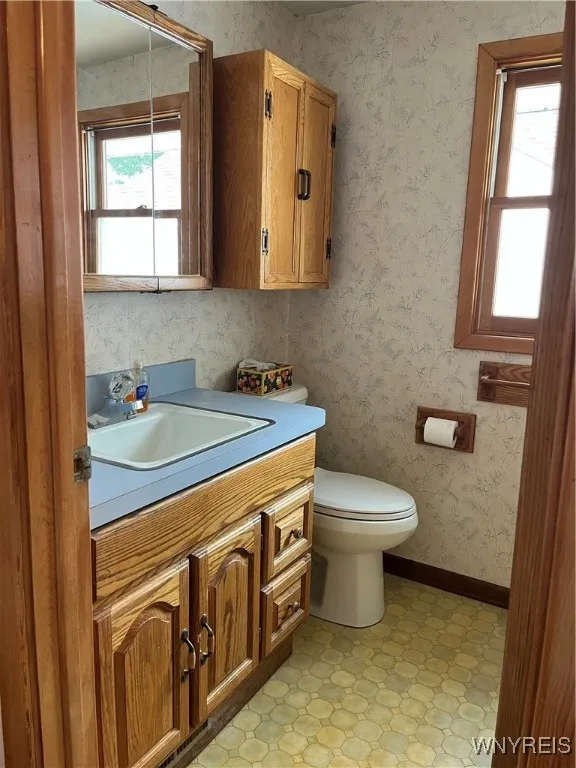 Full bathroom