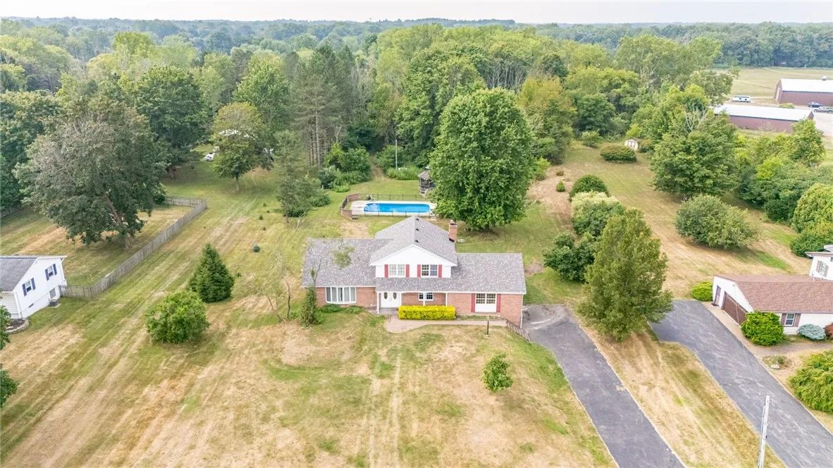 1673 Salt Road, Penfield, New York 14526, Penfield, New York 14526, 5 Bedrooms Bedrooms, 9 Rooms Rooms,2 BathroomsBathrooms,Residential,Closed,1673 Salt Road, Penfield, New York 14526,0,R1628366