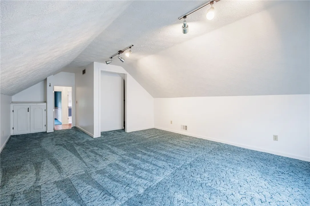 1673 Salt Road, Penfield, New York 14526, Penfield, New York 14526, 5 Bedrooms Bedrooms, 9 Rooms Rooms,2 BathroomsBathrooms,Residential,Closed,1673 Salt Road, Penfield, New York 14526,0,R1628366