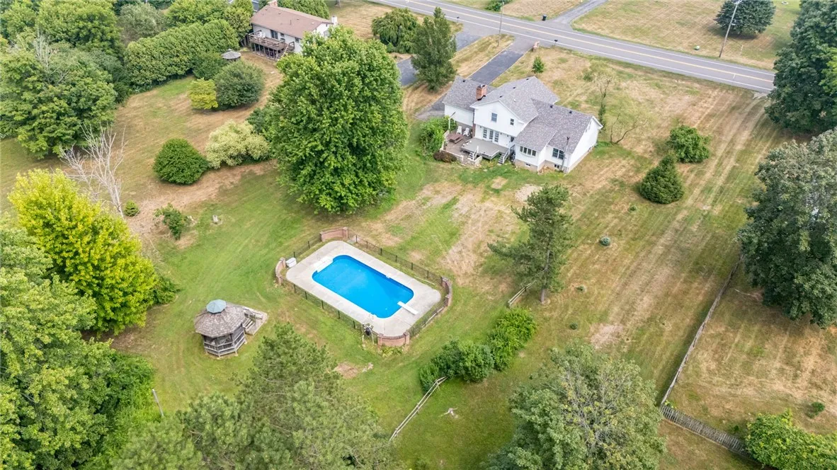 1673 Salt Road, Penfield, New York 14526, Penfield, New York 14526, 5 Bedrooms Bedrooms, 9 Rooms Rooms,2 BathroomsBathrooms,Residential,Closed,1673 Salt Road, Penfield, New York 14526,0,R1628366