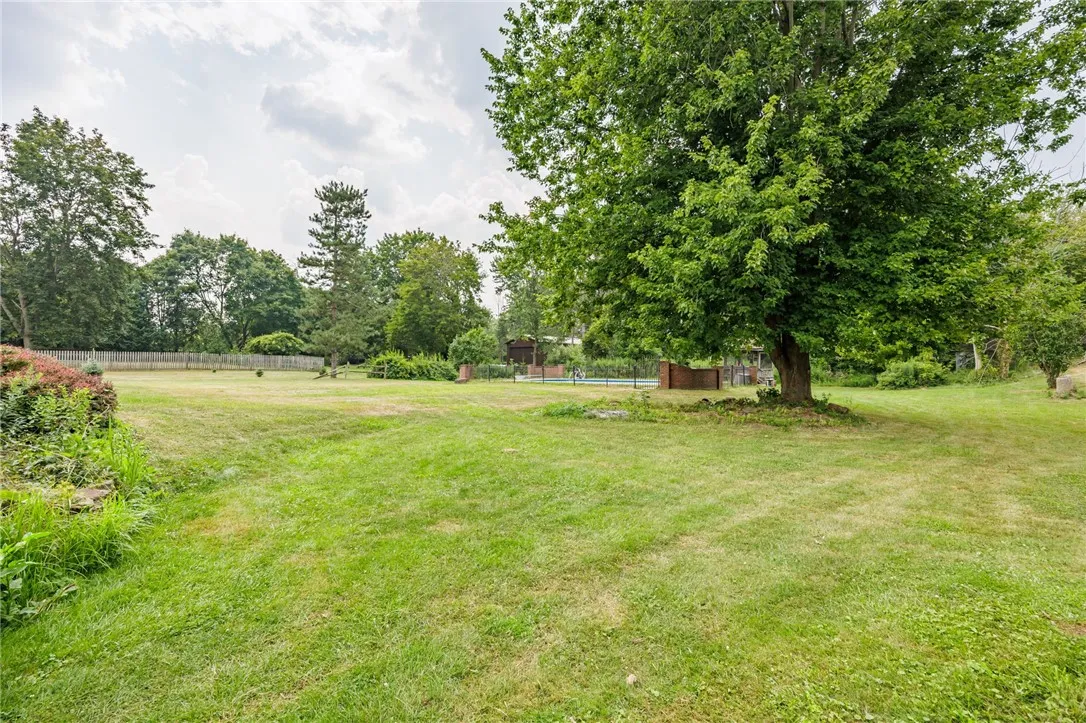 1673 Salt Road, Penfield, New York 14526, Penfield, New York 14526, 5 Bedrooms Bedrooms, 9 Rooms Rooms,2 BathroomsBathrooms,Residential,Closed,1673 Salt Road, Penfield, New York 14526,0,R1628366