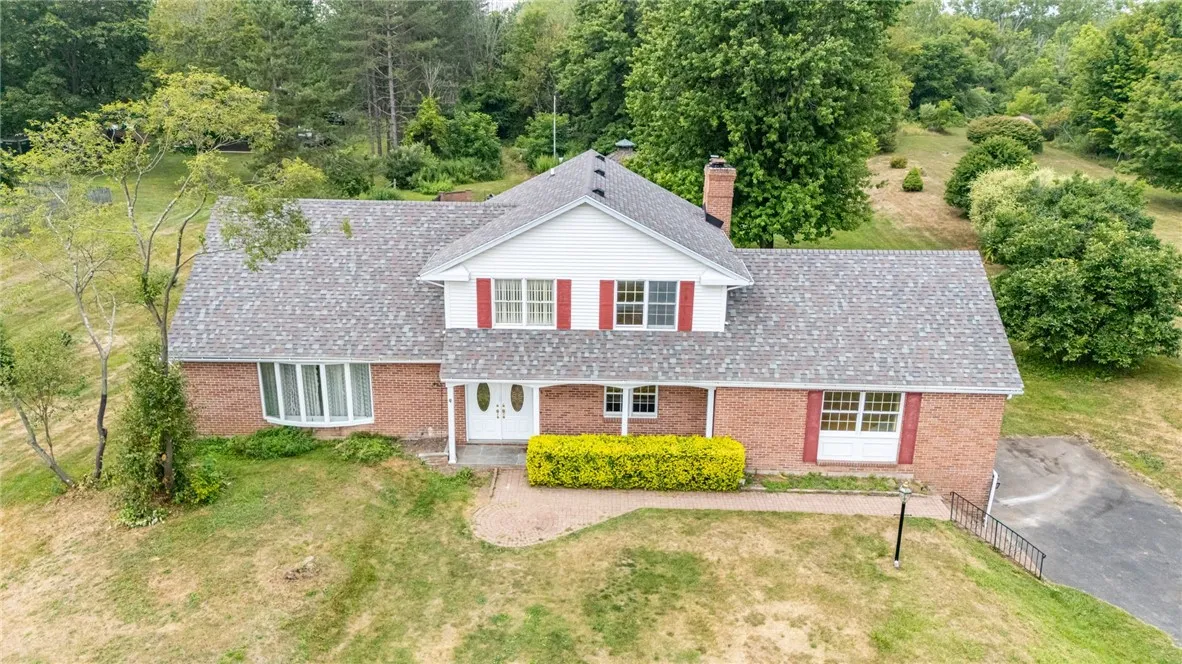 1673 Salt Road, Penfield, New York 14526, Penfield, New York 14526, 5 Bedrooms Bedrooms, 9 Rooms Rooms,2 BathroomsBathrooms,Residential,Closed,1673 Salt Road, Penfield, New York 14526,0,R1628366