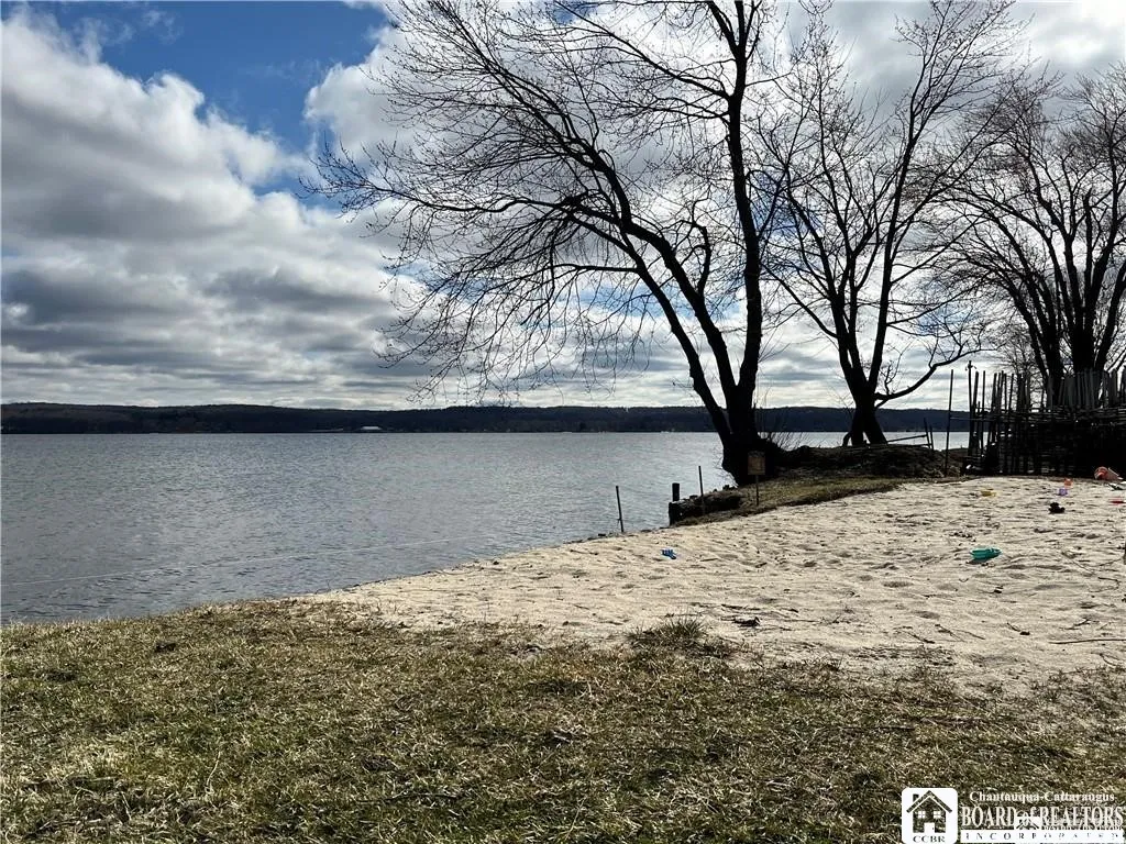 4438 W Lake Road, Chautauqua, New York 14757, Chautauqua, New York 14757, 18 Bedrooms Bedrooms, 20 Rooms Rooms,14 BathroomsBathrooms,Residential,For Sale,4438 W Lake Road, Chautauqua, New York 14757,0,R1628889