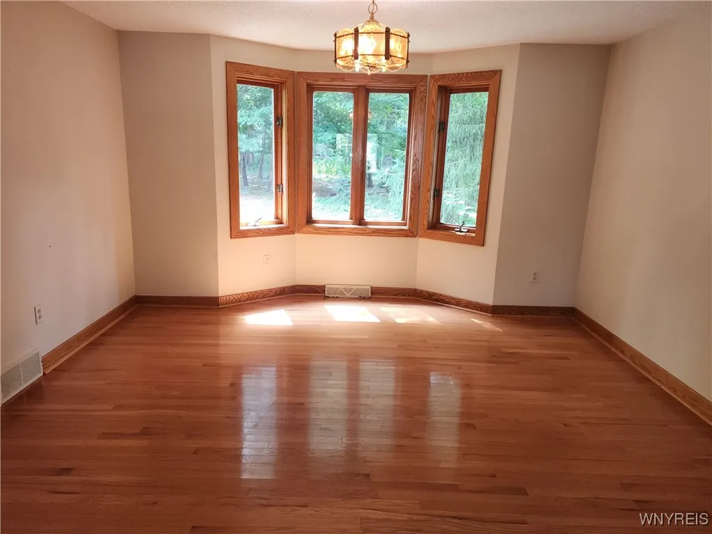 36 Braunview Way, Orchard Park, New York 14127, Orchard Park, New York 14127, 4 Bedrooms Bedrooms, 9 Rooms Rooms,2 BathroomsBathrooms,Residential Lease,For Rent,36 Braunview Way, Orchard Park, New York 14127,B1620777