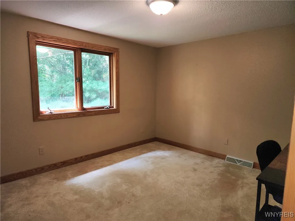 36 Braunview Way, Orchard Park, New York 14127, Orchard Park, New York 14127, 4 Bedrooms Bedrooms, 9 Rooms Rooms,2 BathroomsBathrooms,Residential Lease,For Rent,36 Braunview Way, Orchard Park, New York 14127,B1620777
