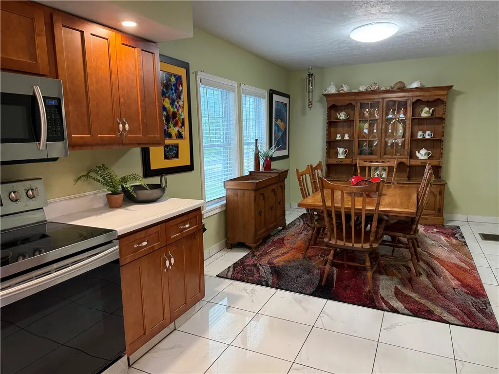 24 Oak Street, Geneva City, New York 14456, Geneva City, New York 14456, 3 Bedrooms Bedrooms, ,1 BathroomBathrooms,Residential,Closed,24 Oak Street, Geneva City, New York 14456,0,R1628821