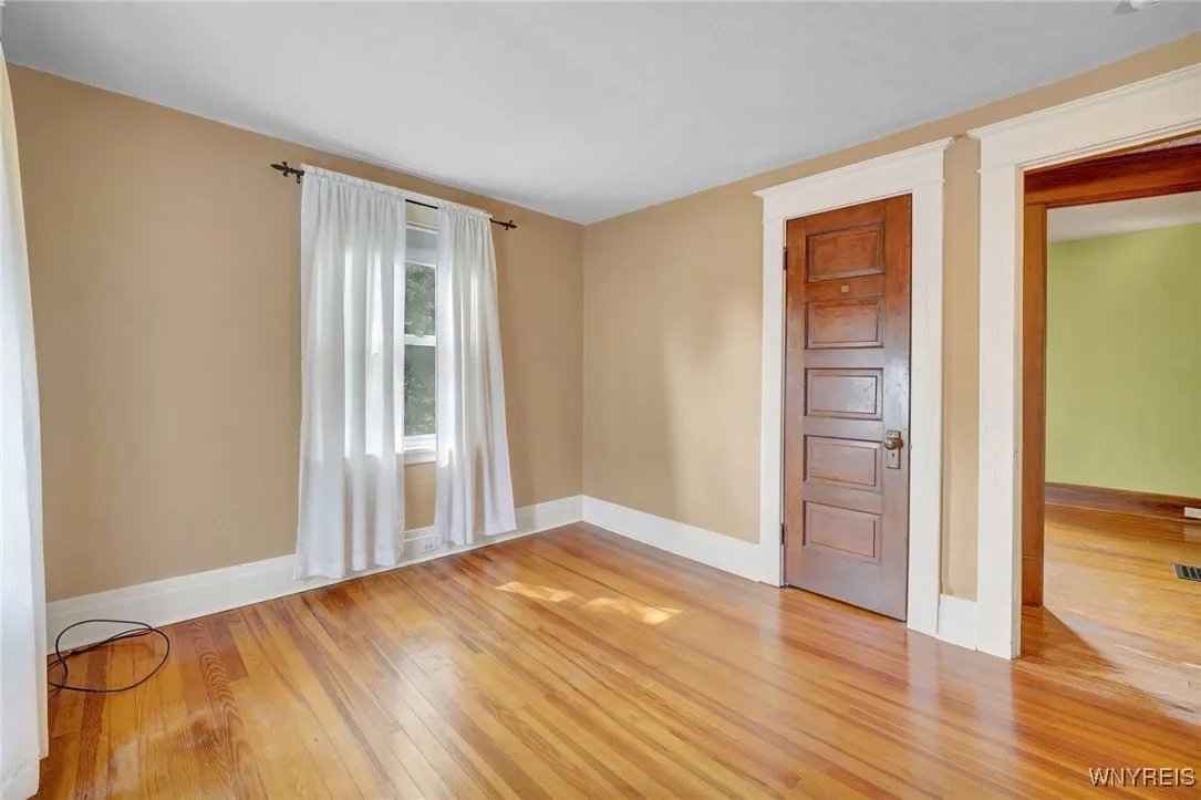 228 South Forest Road, Amherst, New York 14221, Amherst, New York 14221, 3 Bedrooms Bedrooms, 11 Rooms Rooms,1 BathroomBathrooms,Residential,For Sale,228 South Forest Road, Amherst, New York 14221,B1628464