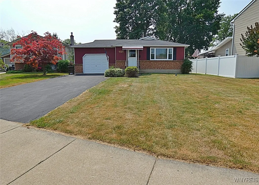 9321 Saint Johns Parkway, Niagara Falls, New York, Niagara Falls, New York 14304, 3 Bedrooms Bedrooms, 5 Rooms Rooms,1 BathroomBathrooms,Residential,Closed,9321 Saint Johns Parkway, Niagara Falls, New York ,0,B1628868