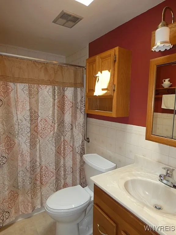 9321 Saint Johns Parkway, Niagara Falls, New York, Niagara Falls, New York 14304, 3 Bedrooms Bedrooms, 5 Rooms Rooms,1 BathroomBathrooms,Residential,Closed,9321 Saint Johns Parkway, Niagara Falls, New York ,0,B1628868