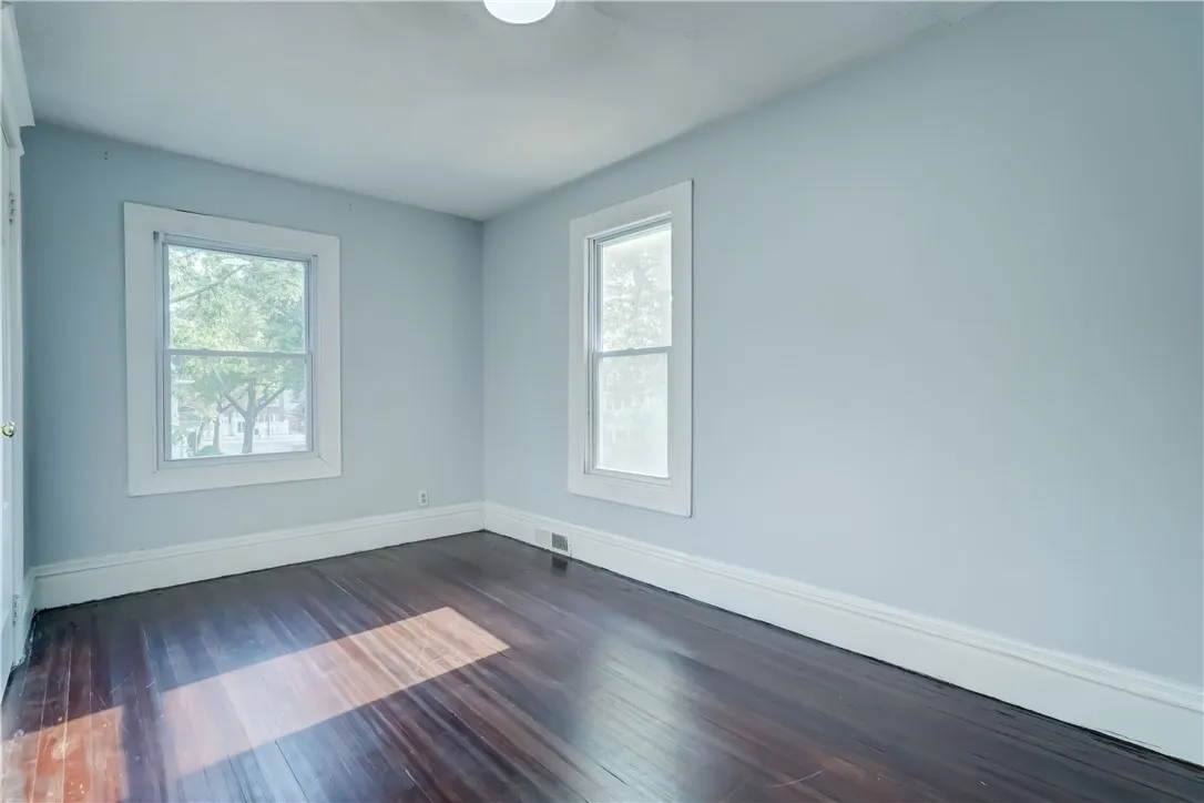 176 Selye Ter, Rochester, New York 14613, Rochester, New York 14613, 4 Bedrooms Bedrooms, 8 Rooms Rooms,1 BathroomBathrooms,Residential,For Sale,176 Selye Ter, Rochester, New York 14613,0,R1629065