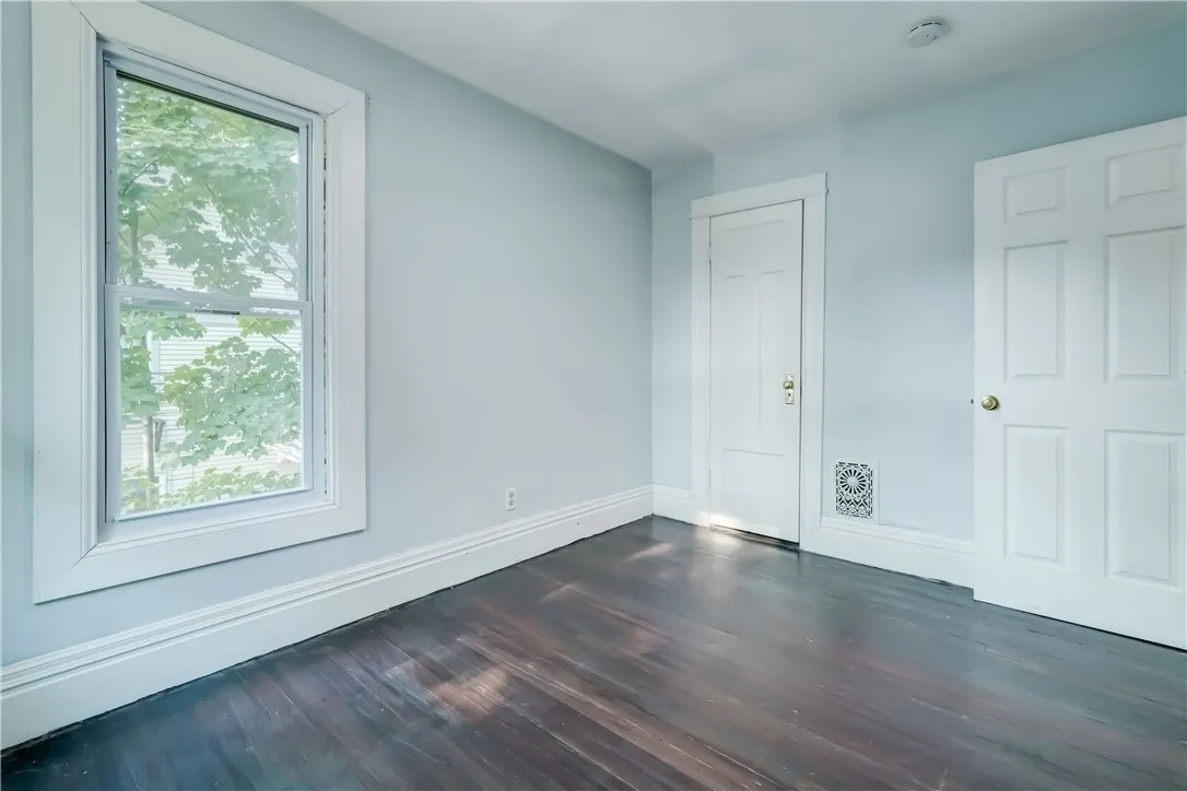 176 Selye Ter, Rochester, New York 14613, Rochester, New York 14613, 4 Bedrooms Bedrooms, 8 Rooms Rooms,1 BathroomBathrooms,Residential,For Sale,176 Selye Ter, Rochester, New York 14613,0,R1629065