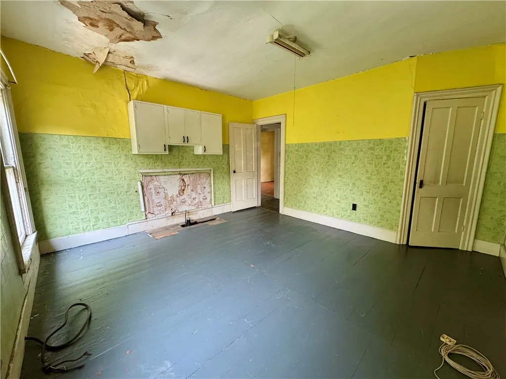 82 West Street, Oneonta, New York 13820, Oneonta, New York 13820, 4 Bedrooms Bedrooms, 10 Rooms Rooms,2 BathroomsBathrooms,Residential,For Sale,82 West Street, Oneonta, New York 13820,0,R1628387