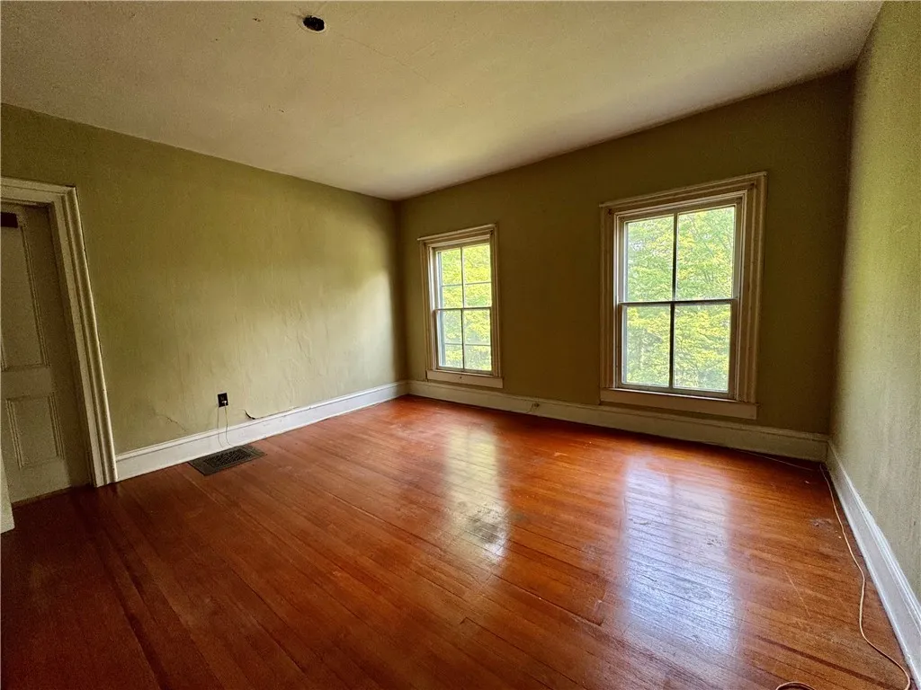 82 West Street, Oneonta, New York 13820, Oneonta, New York 13820, 4 Bedrooms Bedrooms, 10 Rooms Rooms,2 BathroomsBathrooms,Residential,For Sale,82 West Street, Oneonta, New York 13820,0,R1628387