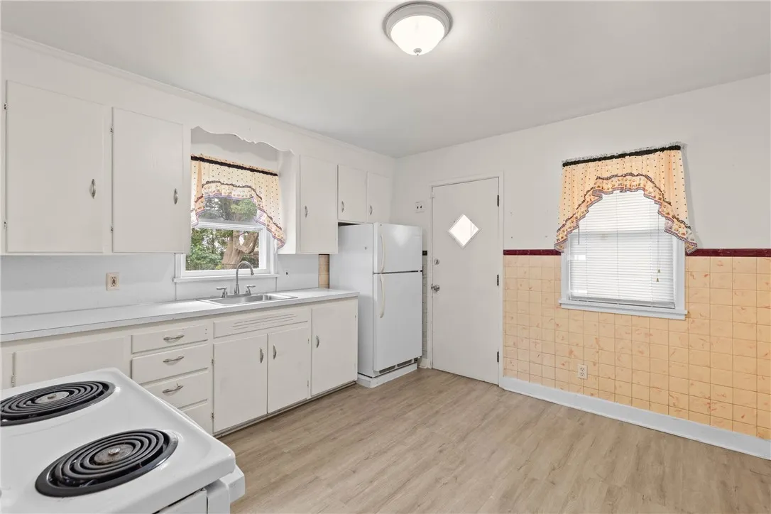 248 Newcomb Street, Rochester, New York 14609, Rochester, New York 14609, 3 Bedrooms Bedrooms, 5 Rooms Rooms,1 BathroomBathrooms,Residential,Closed,248 Newcomb Street, Rochester, New York 14609,0,R1628839