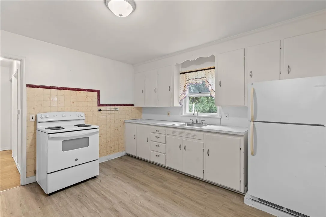 248 Newcomb Street, Rochester, New York 14609, Rochester, New York 14609, 3 Bedrooms Bedrooms, 5 Rooms Rooms,1 BathroomBathrooms,Residential,Closed,248 Newcomb Street, Rochester, New York 14609,0,R1628839