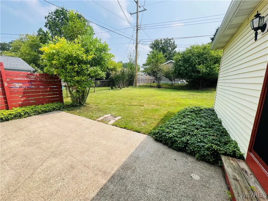 61 Centerview Drive, West Seneca, New York 14224, West Seneca, New York 14224, 3 Bedrooms Bedrooms, 6 Rooms Rooms,1 BathroomBathrooms,Residential,For Sale,61 Centerview Drive, West Seneca, New York 14224,B1629014