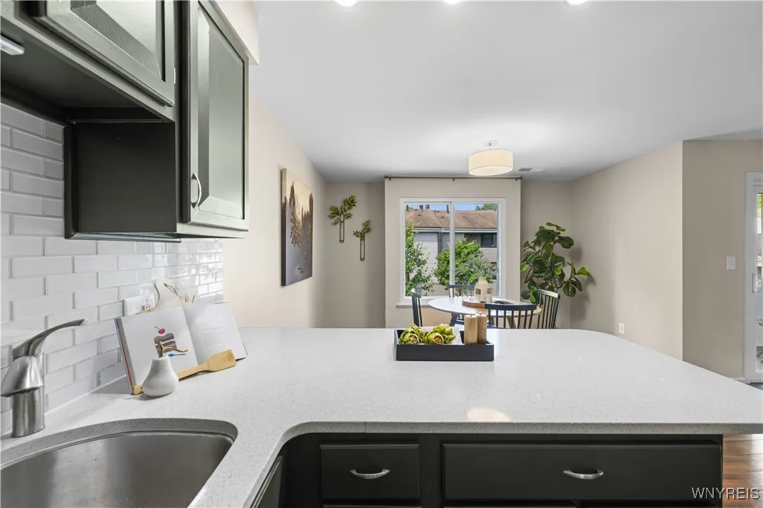 7 Southcreek Court D, Amherst, New York 14051, Amherst, New York 14051, 2 Bedrooms Bedrooms, 6 Rooms Rooms,2 BathroomsBathrooms,Residential,Closed,7 Southcreek Court D, Amherst, New York 14051,0,B1628781