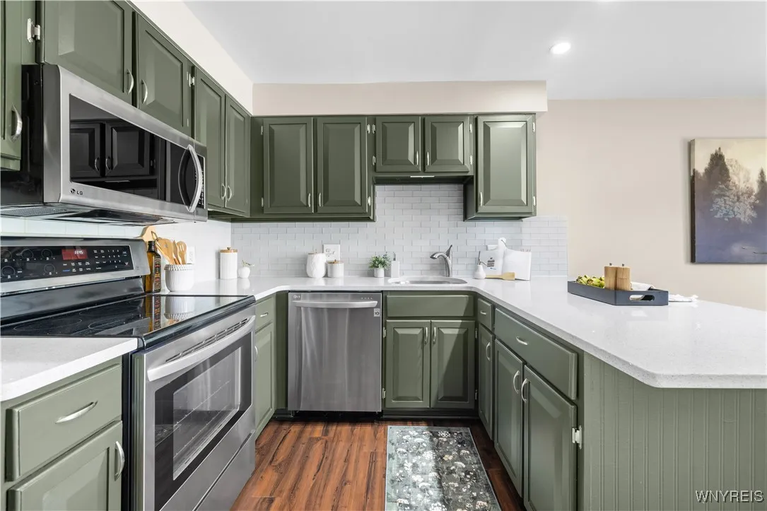 7 Southcreek Court D, Amherst, New York 14051, Amherst, New York 14051, 2 Bedrooms Bedrooms, 6 Rooms Rooms,2 BathroomsBathrooms,Residential,Closed,7 Southcreek Court D, Amherst, New York 14051,0,B1628781