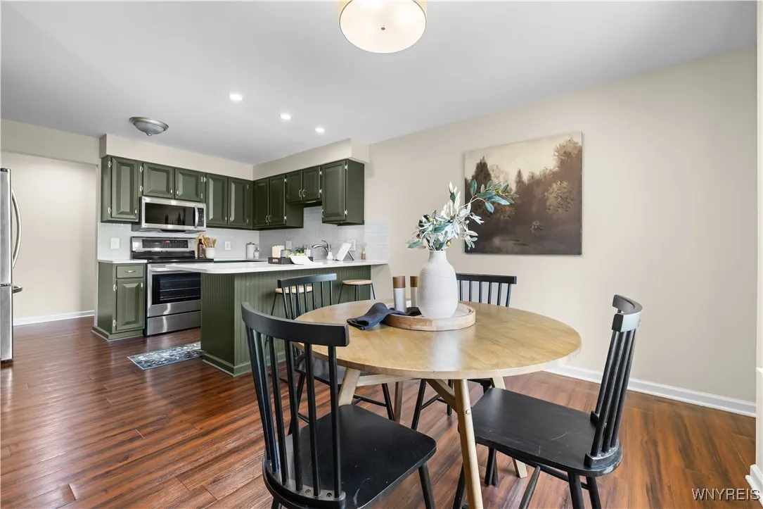 7 Southcreek Court D, Amherst, New York 14051, Amherst, New York 14051, 2 Bedrooms Bedrooms, 6 Rooms Rooms,2 BathroomsBathrooms,Residential,Closed,7 Southcreek Court D, Amherst, New York 14051,0,B1628781