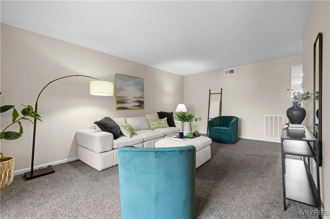 7 Southcreek Court D, Amherst, New York 14051, Amherst, New York 14051, 2 Bedrooms Bedrooms, 6 Rooms Rooms,2 BathroomsBathrooms,Residential,Closed,7 Southcreek Court D, Amherst, New York 14051,0,B1628781