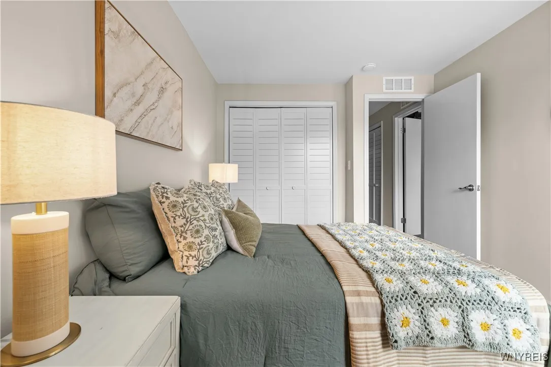 7 Southcreek Court D, Amherst, New York 14051, Amherst, New York 14051, 2 Bedrooms Bedrooms, 6 Rooms Rooms,2 BathroomsBathrooms,Residential,Closed,7 Southcreek Court D, Amherst, New York 14051,0,B1628781