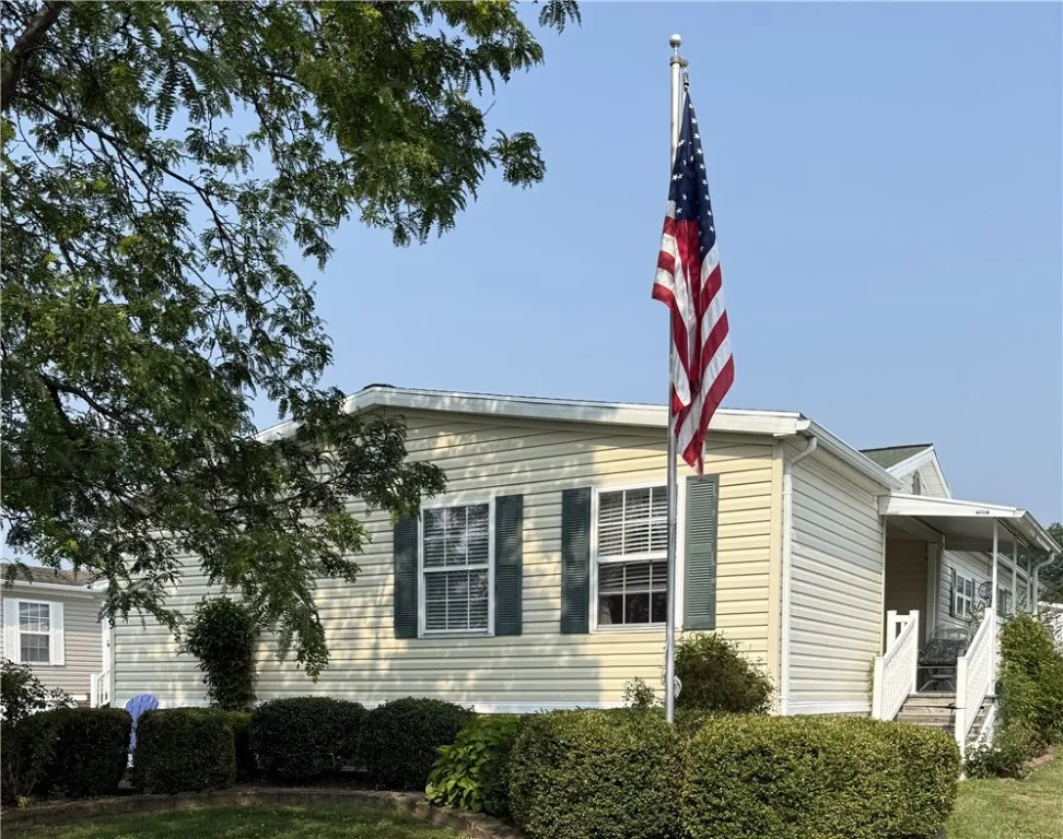 6349 Kims Drive, Victor, New York 14564, Victor, New York 14564, 3 Bedrooms Bedrooms, 6 Rooms Rooms,2 BathroomsBathrooms,Residential,For Sale,6349 Kims Drive, Victor, New York 14564,0,R1629089