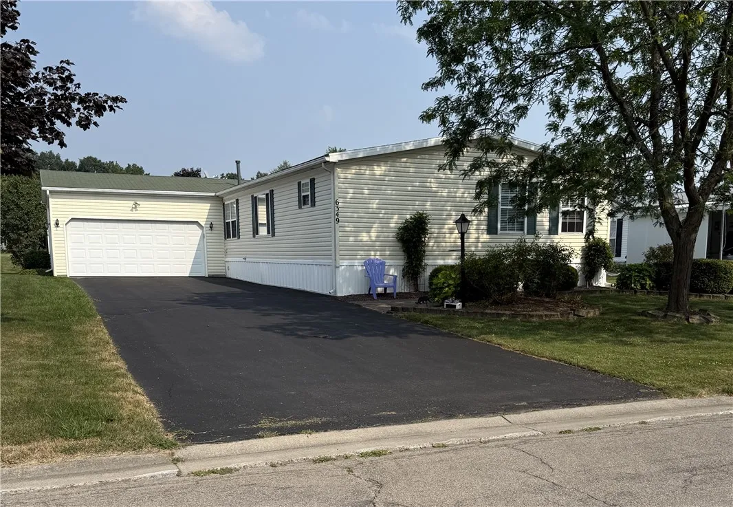 Front showing Garage