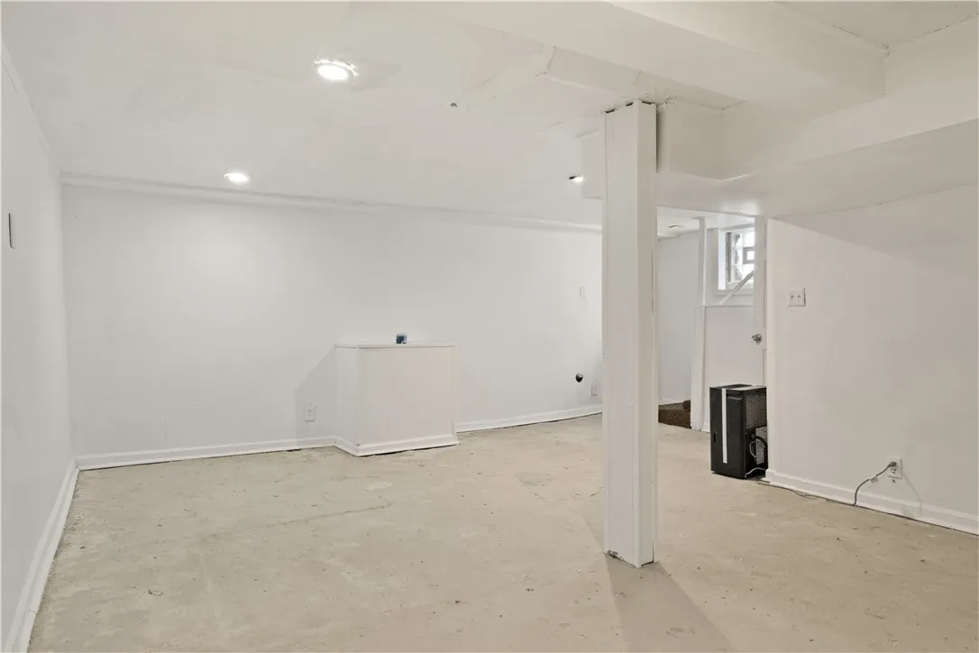 59 Devonshire Court, Rochester, New York 14619, Rochester, New York 14619, 3 Bedrooms Bedrooms, 4 Rooms Rooms,1 BathroomBathrooms,Residential,Closed,59 Devonshire Court, Rochester, New York 14619,0,R1628934