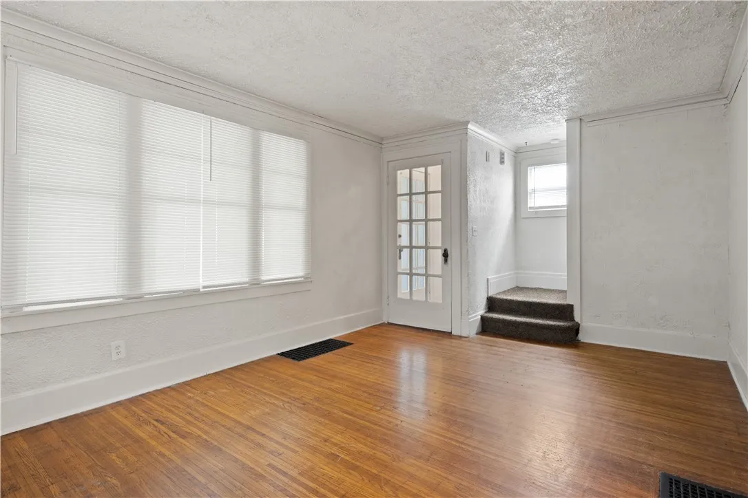 59 Devonshire Court, Rochester, New York 14619, Rochester, New York 14619, 3 Bedrooms Bedrooms, 4 Rooms Rooms,1 BathroomBathrooms,Residential,Closed,59 Devonshire Court, Rochester, New York 14619,0,R1628934