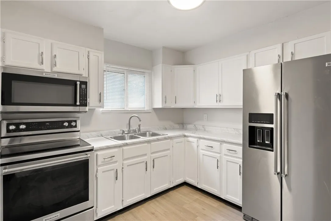 59 Devonshire Court, Rochester, New York 14619, Rochester, New York 14619, 3 Bedrooms Bedrooms, 4 Rooms Rooms,1 BathroomBathrooms,Residential,Closed,59 Devonshire Court, Rochester, New York 14619,0,R1628934