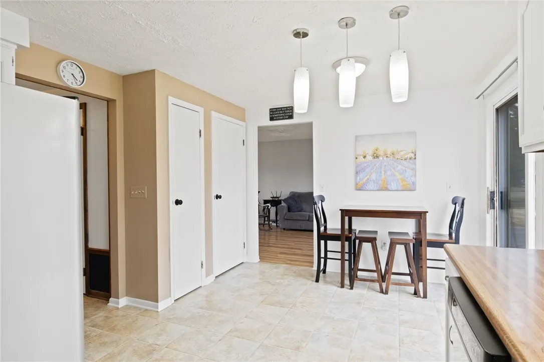 67 Covered Bridge Circle, Greece, New York 14612, Greece, New York 14612, 4 Bedrooms Bedrooms, 8 Rooms Rooms,2 BathroomsBathrooms,Residential,Closed,67 Covered Bridge Circle, Greece, New York 14612,0,R1628883