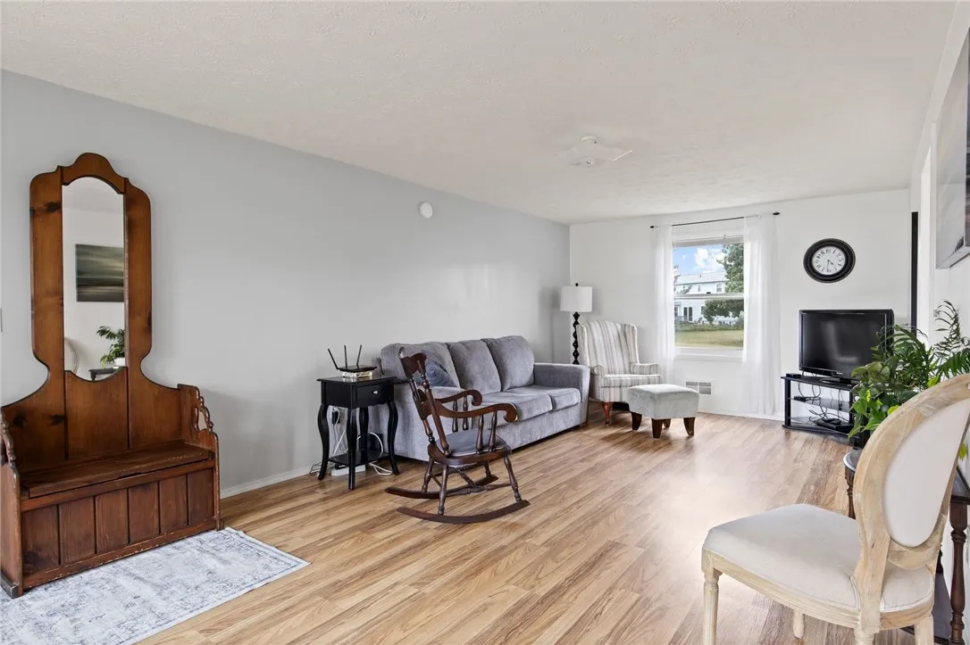 67 Covered Bridge Circle, Greece, New York 14612, Greece, New York 14612, 4 Bedrooms Bedrooms, 8 Rooms Rooms,2 BathroomsBathrooms,Residential,Closed,67 Covered Bridge Circle, Greece, New York 14612,0,R1628883