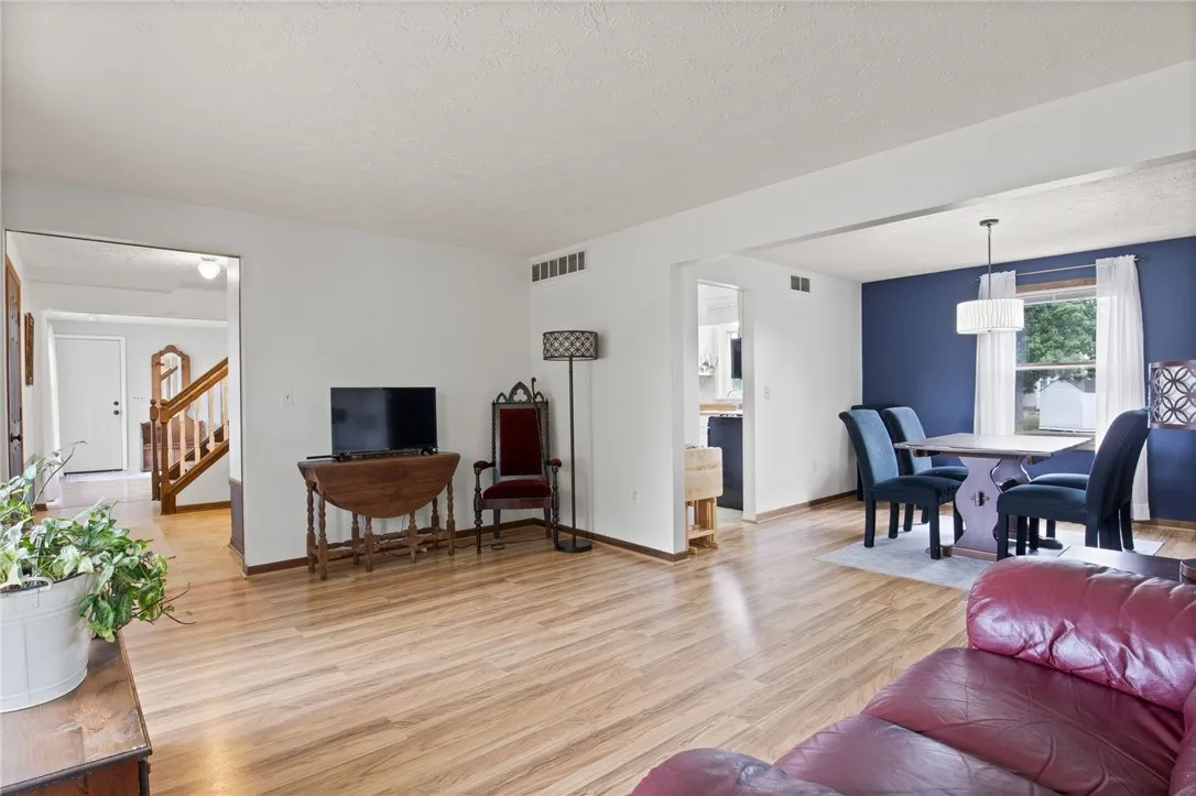 67 Covered Bridge Circle, Greece, New York 14612, Greece, New York 14612, 4 Bedrooms Bedrooms, 8 Rooms Rooms,2 BathroomsBathrooms,Residential,Closed,67 Covered Bridge Circle, Greece, New York 14612,0,R1628883