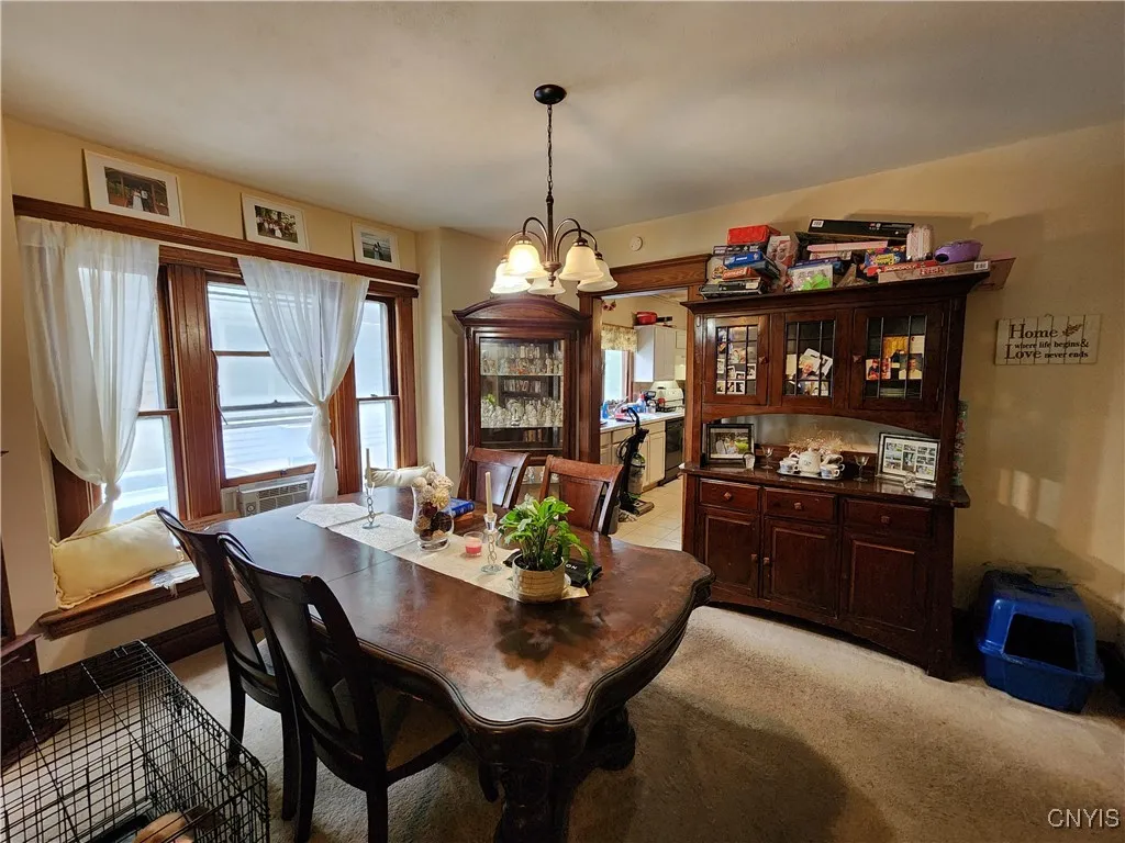 2725 Grant Boulevard 27, Syracuse, New York 13208, Syracuse, New York 13208, 6 Bedrooms Bedrooms, ,2 BathroomsBathrooms,Residential,Closed,2725 Grant Boulevard 27, Syracuse, New York 13208,0,S1629148