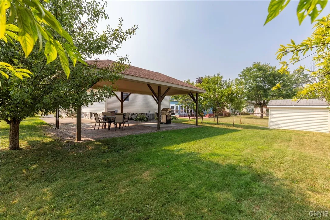 6388 Carson Drive, Dewitt, New York 13057, De Witt, New York 13057, 3 Bedrooms Bedrooms, 3 Rooms Rooms,1 BathroomBathrooms,Residential,Closed,6388 Carson Drive, Dewitt, New York 13057,0,S1628760