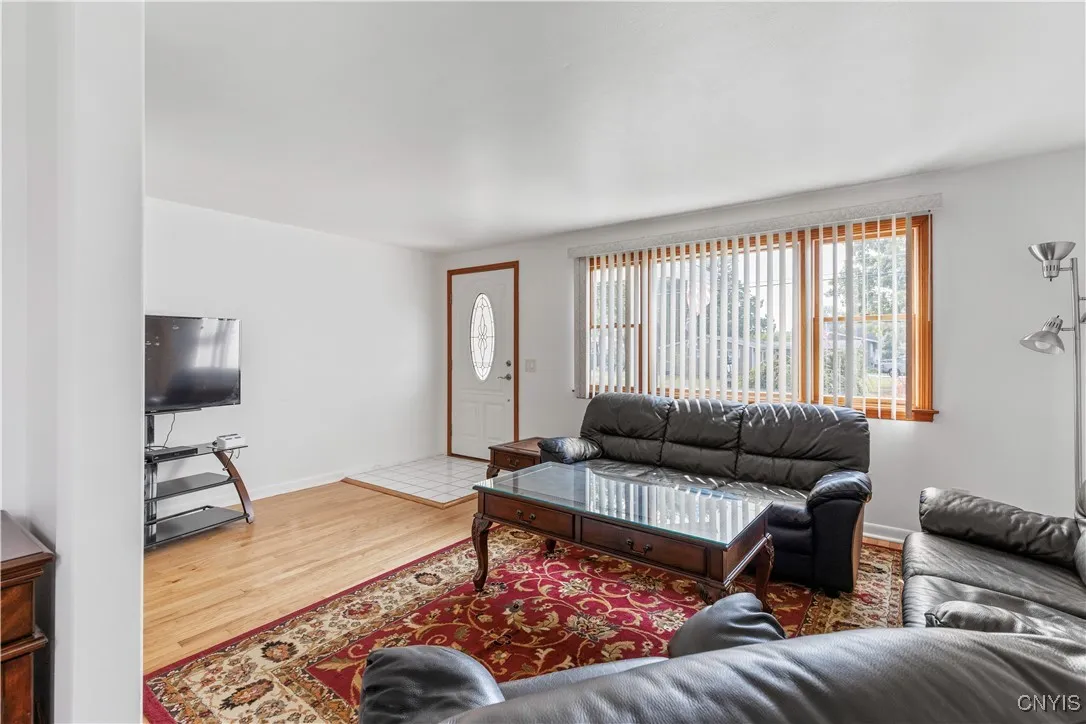 6388 Carson Drive, Dewitt, New York 13057, De Witt, New York 13057, 3 Bedrooms Bedrooms, 3 Rooms Rooms,1 BathroomBathrooms,Residential,Closed,6388 Carson Drive, Dewitt, New York 13057,0,S1628760