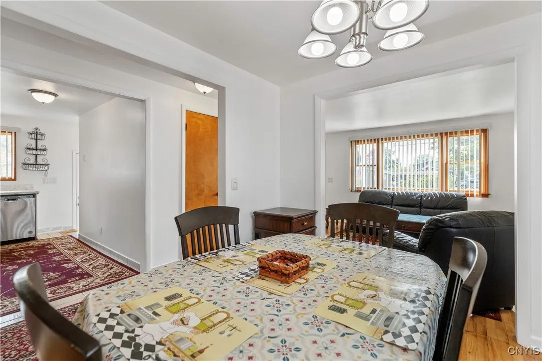 6388 Carson Drive, Dewitt, New York 13057, De Witt, New York 13057, 3 Bedrooms Bedrooms, 3 Rooms Rooms,1 BathroomBathrooms,Residential,Closed,6388 Carson Drive, Dewitt, New York 13057,0,S1628760