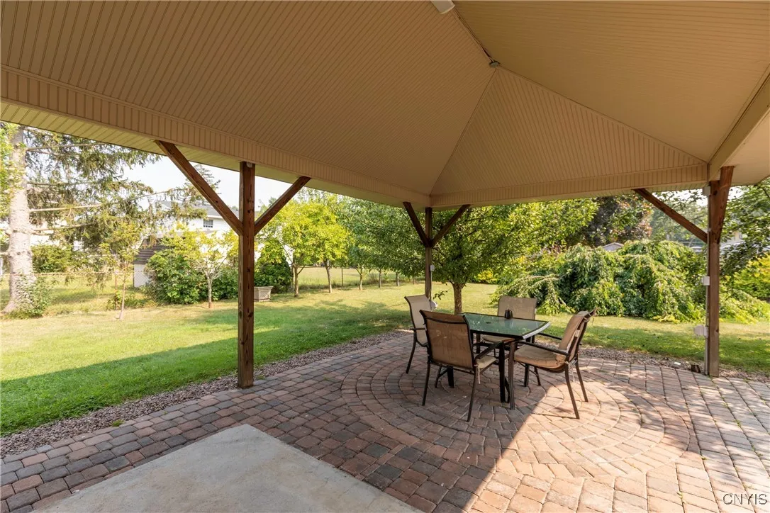 6388 Carson Drive, Dewitt, New York 13057, De Witt, New York 13057, 3 Bedrooms Bedrooms, 3 Rooms Rooms,1 BathroomBathrooms,Residential,Closed,6388 Carson Drive, Dewitt, New York 13057,0,S1628760