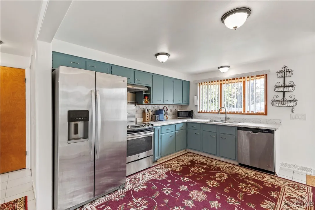 6388 Carson Drive, Dewitt, New York 13057, De Witt, New York 13057, 3 Bedrooms Bedrooms, 3 Rooms Rooms,1 BathroomBathrooms,Residential,Closed,6388 Carson Drive, Dewitt, New York 13057,0,S1628760