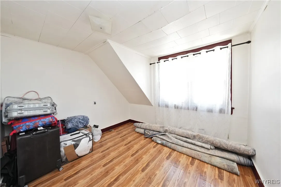 76 Huetter Avenue, Tonawanda, New York 14207, Tonawanda, New York 14207, 4 Bedrooms Bedrooms, 7 Rooms Rooms,1 BathroomBathrooms,Residential,For Sale,76 Huetter Avenue, Tonawanda, New York 14207,0,B1625637