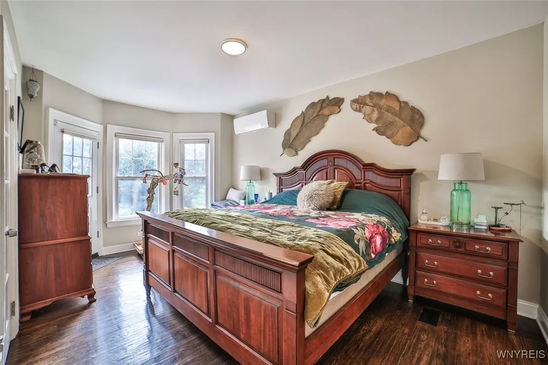 164 Harvard Place, Buffalo, New York 14209, Buffalo, New York 14209, 3 Bedrooms Bedrooms, 10 Rooms Rooms,2 BathroomsBathrooms,Residential,For Sale,164 Harvard Place, Buffalo, New York 14209,B1628857