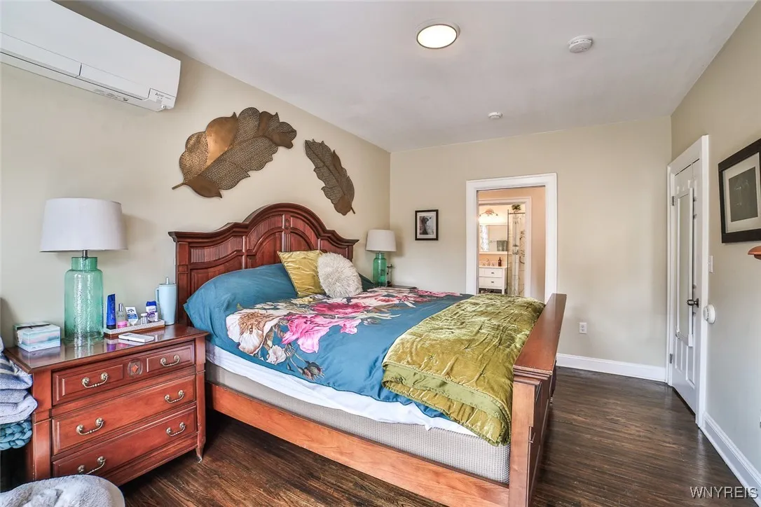 164 Harvard Place, Buffalo, New York 14209, Buffalo, New York 14209, 3 Bedrooms Bedrooms, 10 Rooms Rooms,2 BathroomsBathrooms,Residential,For Sale,164 Harvard Place, Buffalo, New York 14209,B1628857