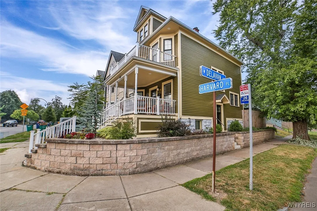 164 Harvard Place, Buffalo, New York 14209, Buffalo, New York 14209, 3 Bedrooms Bedrooms, 10 Rooms Rooms,2 BathroomsBathrooms,Residential,For Sale,164 Harvard Place, Buffalo, New York 14209,B1628857
