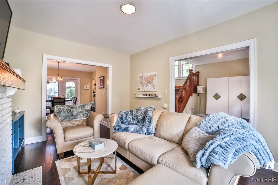 164 Harvard Place, Buffalo, New York 14209, Buffalo, New York 14209, 3 Bedrooms Bedrooms, 10 Rooms Rooms,2 BathroomsBathrooms,Residential,For Sale,164 Harvard Place, Buffalo, New York 14209,B1628857