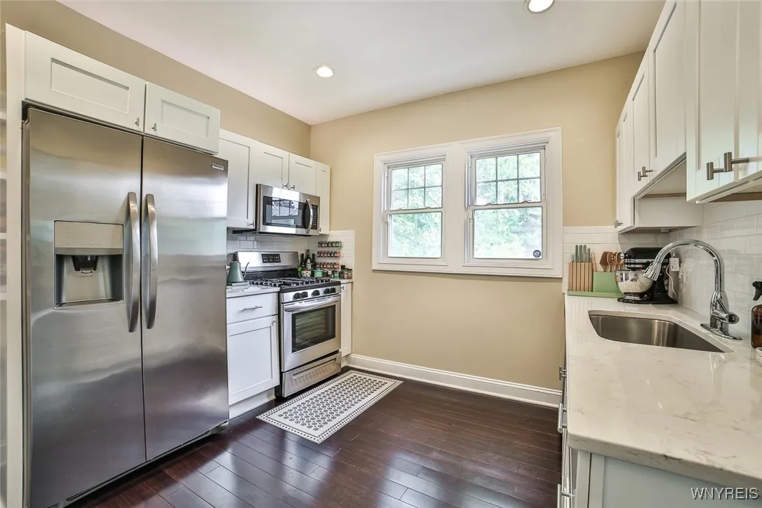 164 Harvard Place, Buffalo, New York 14209, Buffalo, New York 14209, 3 Bedrooms Bedrooms, 10 Rooms Rooms,2 BathroomsBathrooms,Residential,For Sale,164 Harvard Place, Buffalo, New York 14209,B1628857