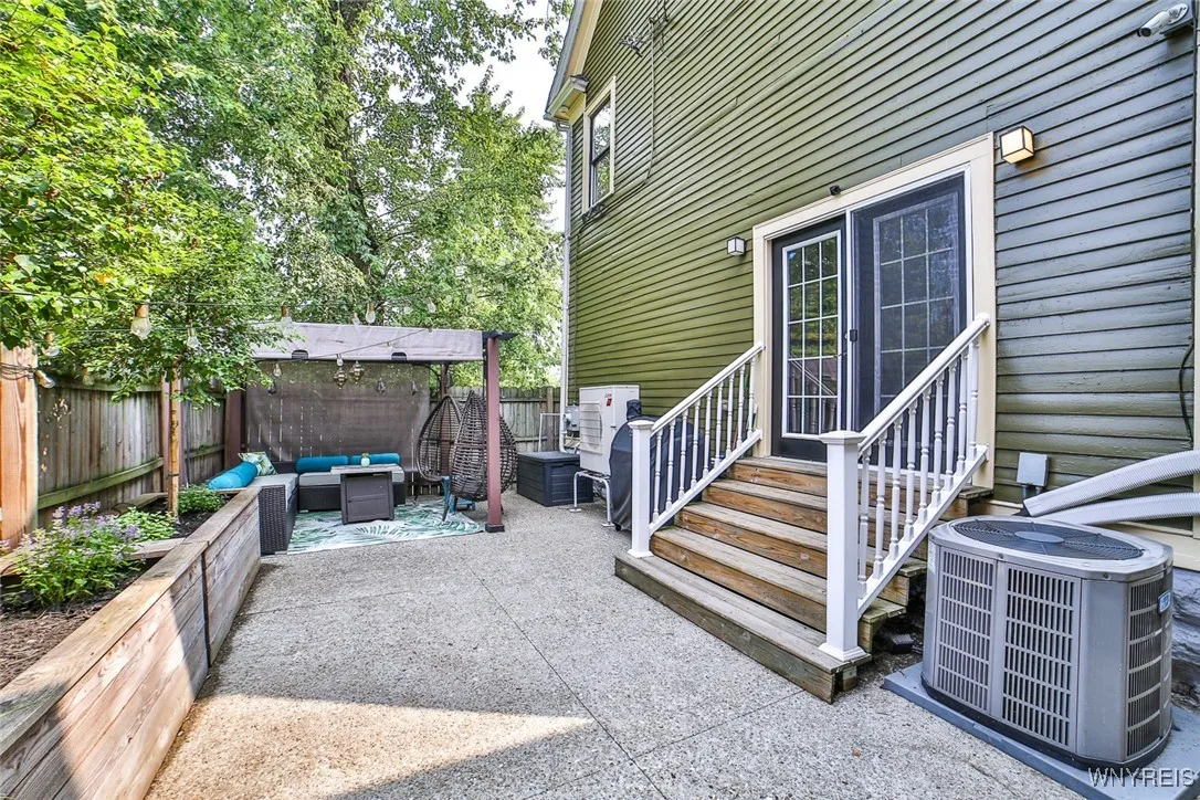 164 Harvard Place, Buffalo, New York 14209, Buffalo, New York 14209, 3 Bedrooms Bedrooms, 10 Rooms Rooms,2 BathroomsBathrooms,Residential,For Sale,164 Harvard Place, Buffalo, New York 14209,B1628857