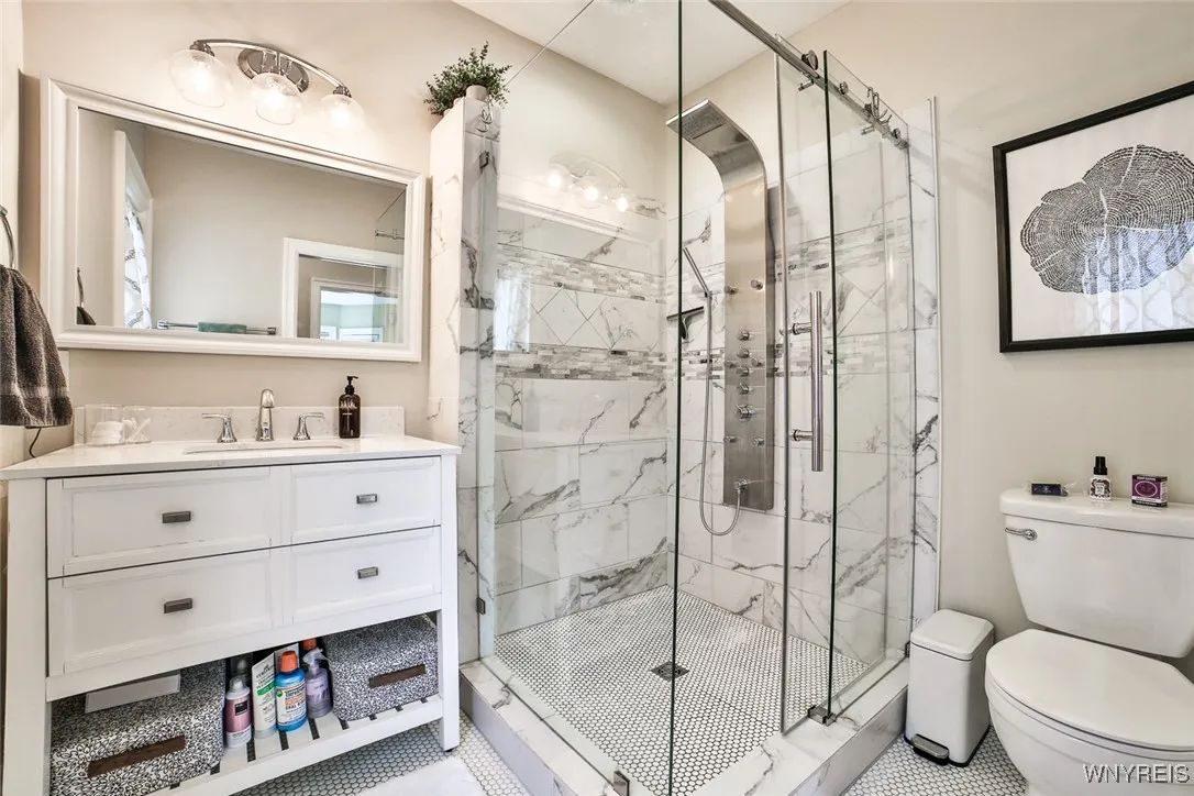 164 Harvard Place, Buffalo, New York 14209, Buffalo, New York 14209, 3 Bedrooms Bedrooms, 10 Rooms Rooms,2 BathroomsBathrooms,Residential,For Sale,164 Harvard Place, Buffalo, New York 14209,B1628857